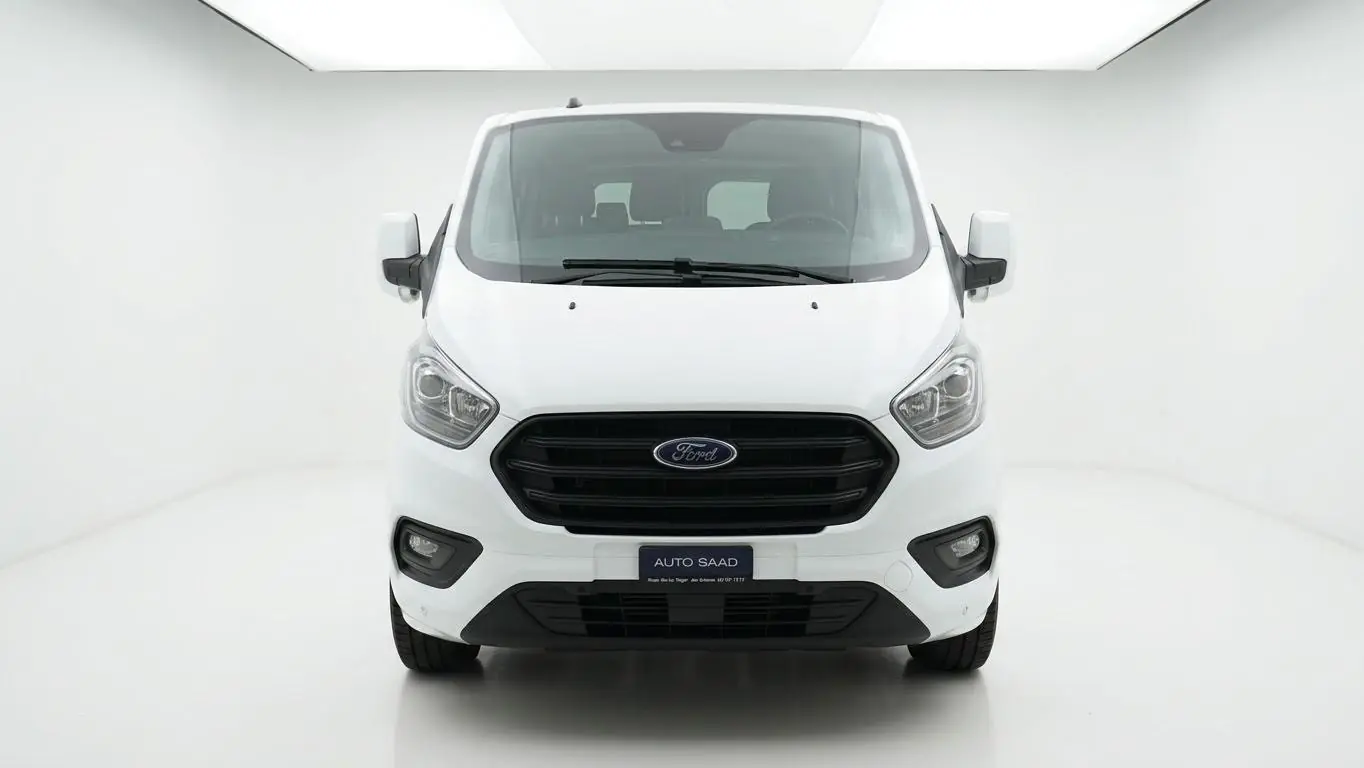 Ford Transit Custom 320 L1H1 — Utilitaire polyvalent diesel, 140 000 km, sans sinistre