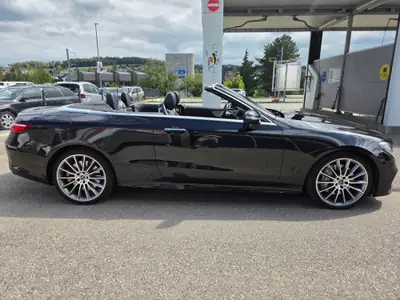 Mercedes-Benz E 400 Cabriolet AMG Line 4matic — Décapotable premium 333 ch, impeccable — detail