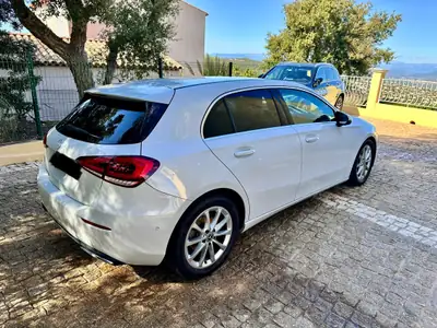 Mercedes-Benz A 180 Progressive — Berline compacte premium, 62'000 km seulement — dashboard