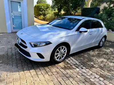 Mercedes-Benz A 180 Progressive — Berline compacte premium, 62'000 km seulement — detail