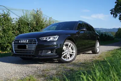 Audi A4 Avant 2.0 TDI Sport S-Line — Break diesel performant, quattro intégral — exterior view