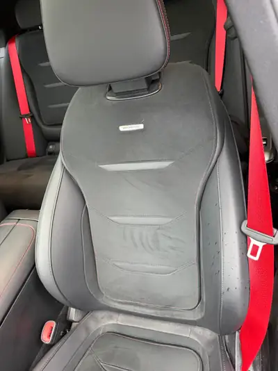 Mercedes-Benz C 43 AMG — Berline sportive 421 ch, transmission intégrale — dashboard