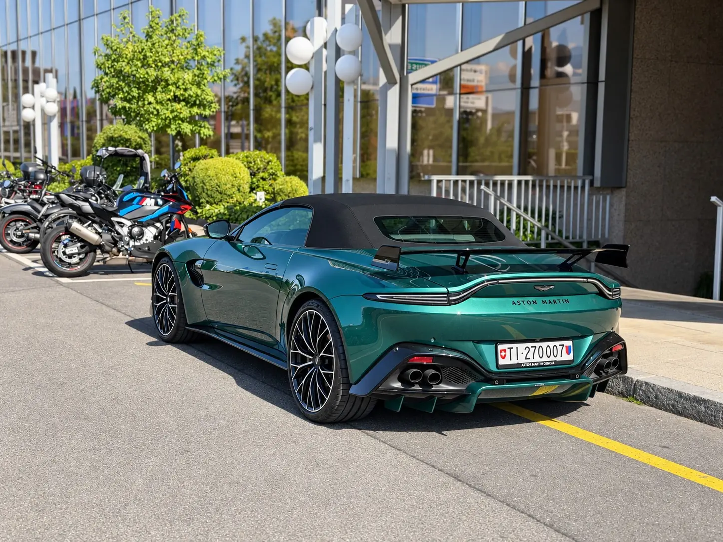 Aston Martin V8 Vantage 2023 occasion Meyrin — 2