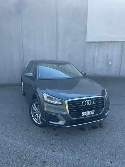 Audi Q2 2.0 TDI 190 — Compact SUV performant, entretien complet, économe — fianco