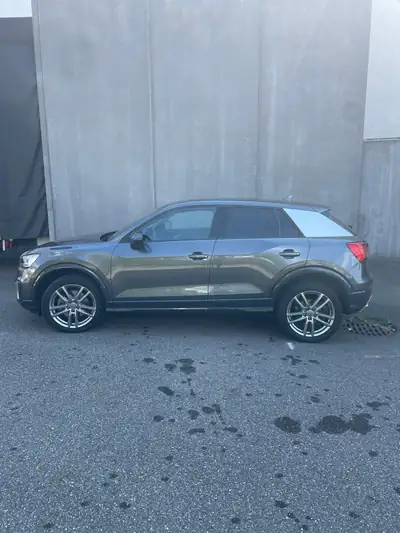 Audi Q2 2.0 TDI 190 — Compact SUV performant, entretien complet, économe — vista esterna