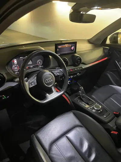 Audi Q2 2.0 TDI 190 — Compact SUV performant, entretien complet, économe — Miniatura 15