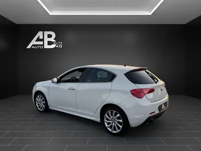 Alfa Romeo Giulietta 1.4 MultiAir 170 PS — Élégance italienne, moteur dynamique et entretien maîtrisé — arrière