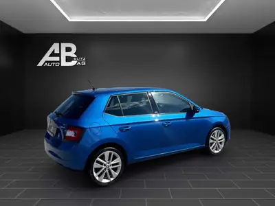Skoda Fabia 1.2 TSI Swiss Edition — Citadine fiable, entretien récent et garantie incluse — cruscotto