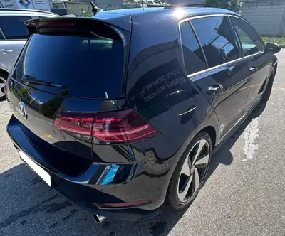 VW Golf 2.0 TSI GTI Performance DSG — Sportive affûtée, 245 ch et 93'000 km — interni