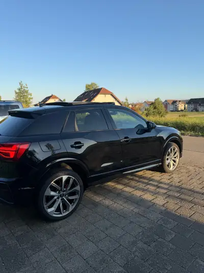 Audi Q2 1.5 TFSI S Line — Élégance urbaine et dynamisme assuré, 96'000 km — intérieur