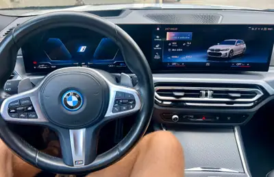 BMW 320e xDrive Touring — Hybride rechargeable M Sport, 60 000 km seulement — tableau de bord