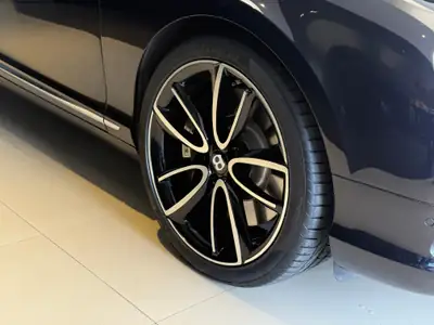 Bentley Continental GT 6.0 W12 — Coupé grand tourisme prestigieux, entretien récent — Miniatur 11