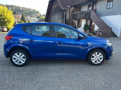 Dacia Sandero 1.0 TCe Stepway Comfort — Citadine polyvalente, fraîchement révisée — Seitenansicht