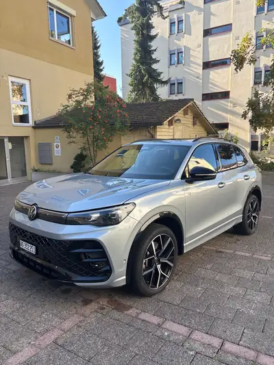 VW Tiguan 2.0 TDI R-Line 4motion — SUV diesel performant, 23'000 km seulement — exterior view