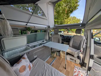 VW T6 2.0 TDI 204 Ocean DSG — Monospace robuste, 110'000 km, transmission automatique — Seitenansicht