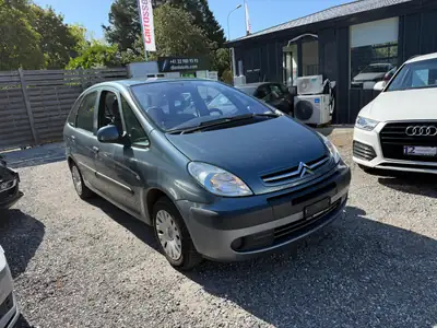 Citroën Xsara Picasso 1.6i — Monospace familial climatisé, sans accident — vista esterna