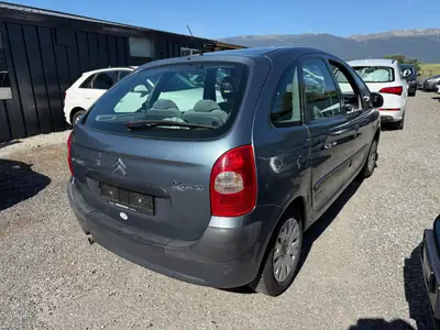 Citroën Xsara Picasso 1.6i — Monospace familial climatisé, sans accident — interni