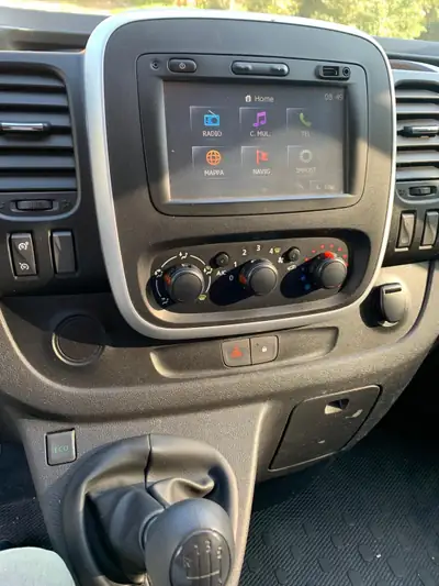 Opel Vivaro 1.6 CDTI 90 — Utilitaire fiable, faible kilométrage, sans sinistre — côté