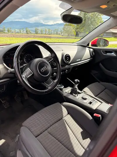 Audi A3 SB Quattro 2.0 TDI — Break sportif diesel, entretien complet — Heckansicht