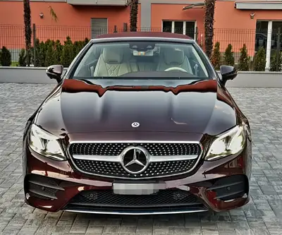 Mercedes-Benz E200 Cabriolet 2018 — Élégance décapotable, moteur 184 ch et faible kilométrage — vue extérieure