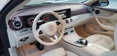 Mercedes-Benz E200 Cabriolet 2018 — Élégance décapotable, moteur 184 ch et faible kilométrage — intérieur