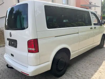 VW T5 Caravelle 2.0 TDI 140 — Van aménageable 7 places, économique et fiable — Seitenansicht