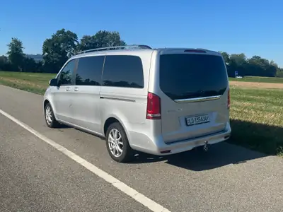 Mercedes-Benz V 250 Trend 4MATIC — Van premium 7 places, diesel performant, tout-terrain — side view