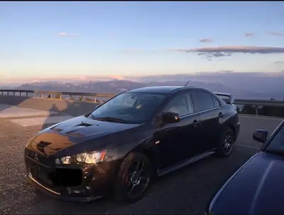 Mitsubishi Lancer Evo 2.0 T MIVEC — Berline sportive 295 ch, transmission intégrale, 64 000 km — Außenansicht