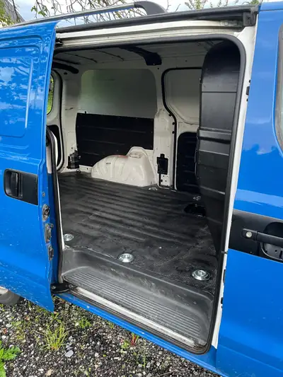 HYUNDAI H-1 Cargo — Utilitaire fiable diesel, 108'000 km, sans sinistre — Armaturenbrett