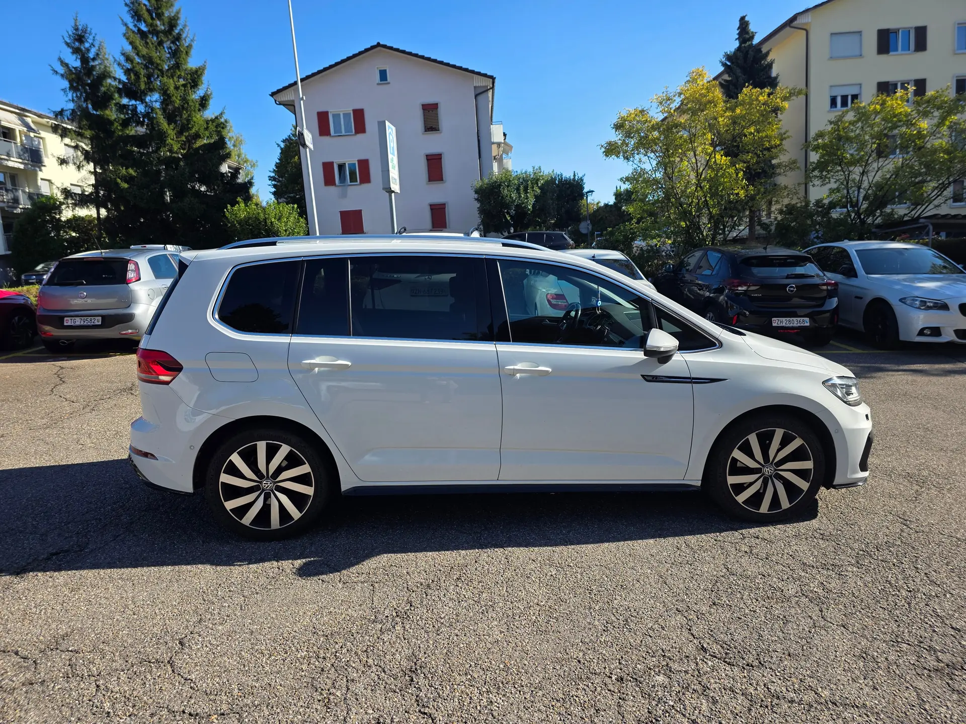 Volkswagen Touran 2019 occasion Effretikon — 1