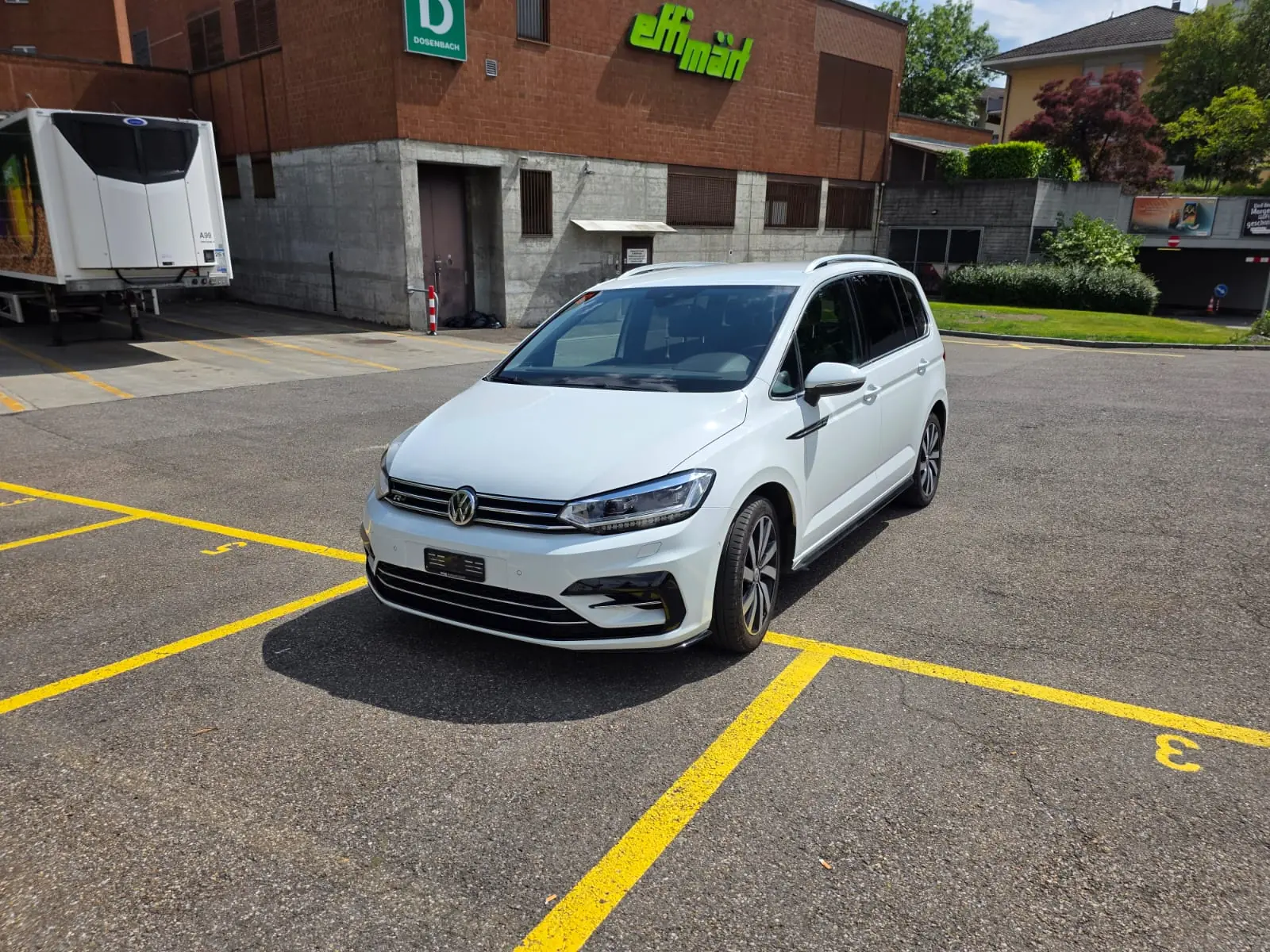 Volkswagen Touran 2019 occasion Effretikon — 4