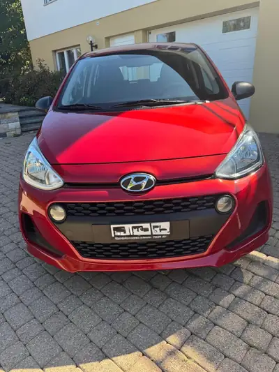 Hyundai i10 Origo 2018 — Citadine économique, faible kilométrage et sans sinistre — exterior view