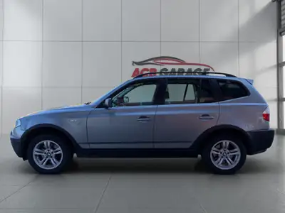 BMW X3 2.5i — SUV robuste et spacieux, moteur performant, tous terrains — interni