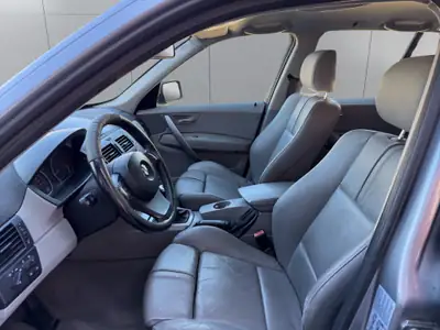 BMW X3 2.5i — SUV robuste et spacieux, moteur performant, tous terrains — Miniatura 9