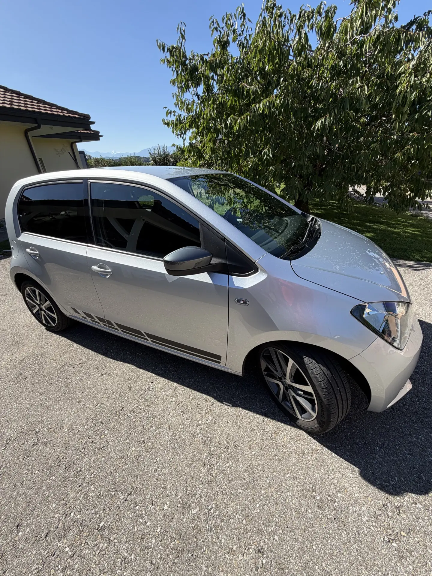 SEAT Mii 1.0 MPI 75 — Citadine écologique, entretien neuf, 76'000 km — Außenansicht