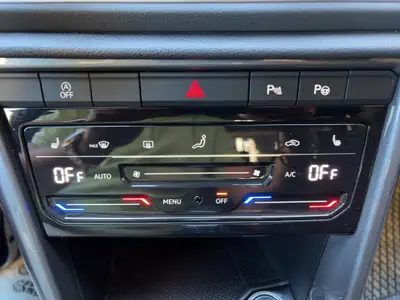 VW T-Roc 2.0 TSI Style DSG 4Motion — SUV compact performant, 4x4 intégral et faible kilométrage — Miniatur 26