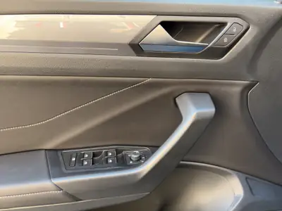 VW T-Roc 2.0 TSI Style DSG 4Motion — SUV compact performant, 4x4 intégral et faible kilométrage — Miniatur 29