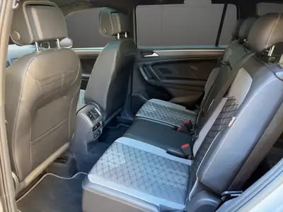 VW Tiguan Allspace 2.0 TSI R-Line 4Motion — SUV 7 places, motorisation performante, seulement 30'920 km — Miniatura 14