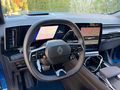 Renault Rafale 1.2 E-Tech Esprit Alpine — SUV hybride performant, première main — Miniature 15