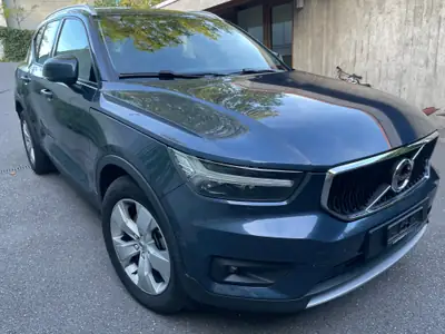 Volvo XC40 2.0 B4 MH Momentum AWD — SUV hybride léger, traction intégrale et design suédois — vue extérieure