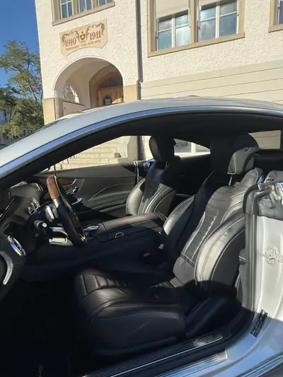 Mercedes-Benz S 500 V8 4MATIC — Coupé sport allemand, 455 ch et transmission intégrale — dettaglio