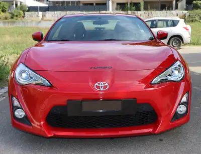 Toyota GT 86 — Coupé sport authentique, turbo et seulement 44'430 km — vista posteriore