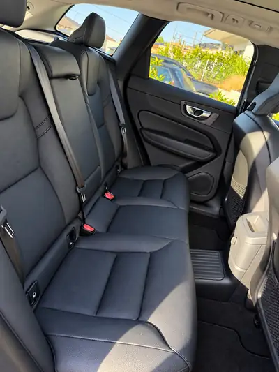 Volvo XC60 T6 Plus Bright eAWD — Hybride rechargeable premium, 42 000 km seulement — détail