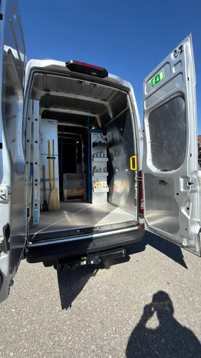 IVECO Daily 35S18 L4H3 — Utilitaire diesel robuste, kilométrage modéré, boîte automatique — Miniatur 12