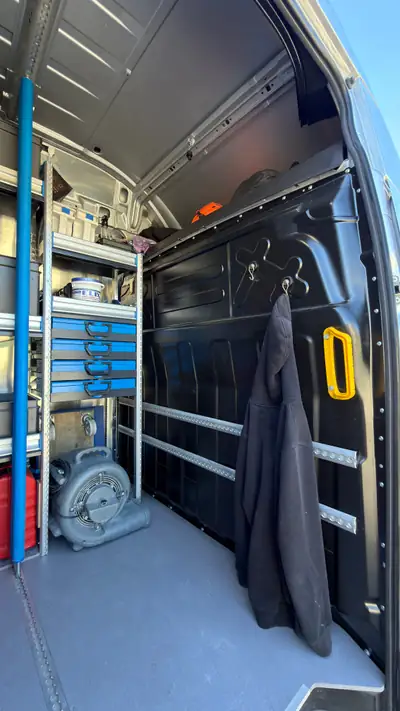 IVECO Daily 35S18 L4H3 — Utilitaire diesel robuste, kilométrage modéré, boîte automatique — Miniatur 13