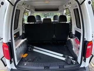 VW Caddy 2.0 TDI 102 PS — Utilitaire compact polyvalent, sans sinistre — detail