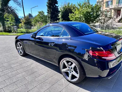 Mercedes-Benz SLC 200 AMG Line — Cabriolet élégant, seulement 32'290 km — exterior view