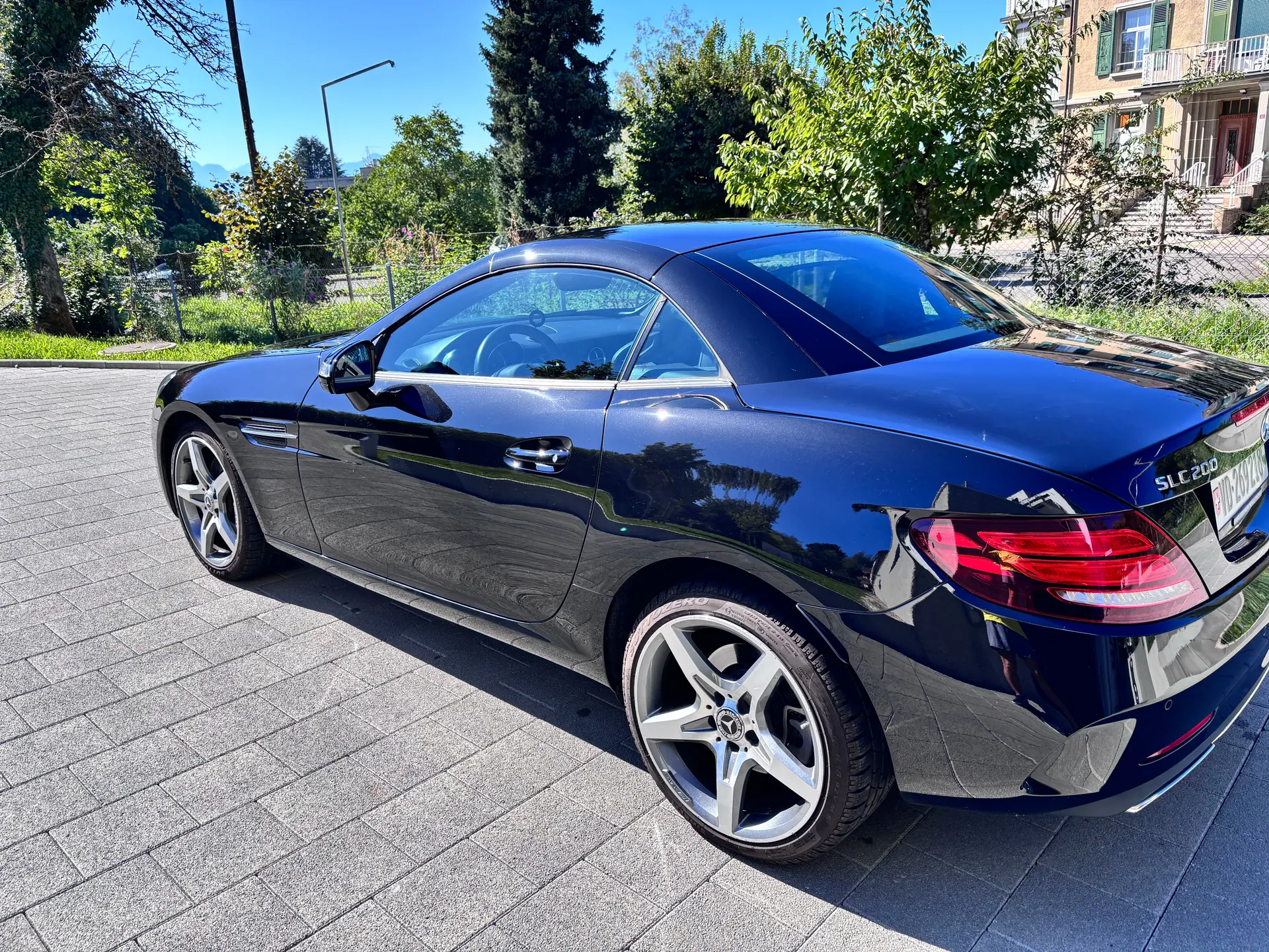 Mercedes-Benz SLC 200 AMG Line — Cabriolet élégant, seulement 32'290 km
