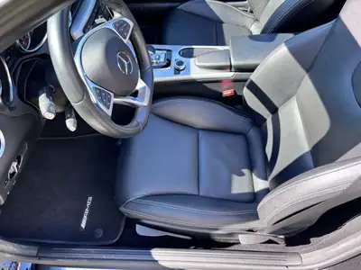 Mercedes-Benz SLC 200 AMG Line — Cabriolet élégant, seulement 32'290 km — dashboard