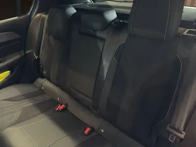 Peugeot 308 1.2 PureTech GT — Berline dynamique, boîte auto, 25 250 km — Miniatur 10